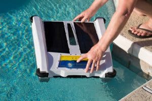Solar Breeze NX2 solar powered pool skimmer review